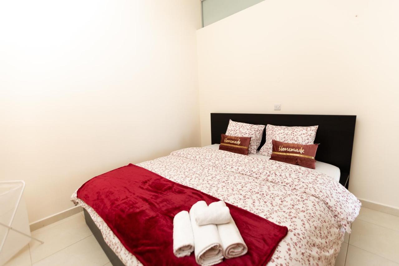 Promenade Seaview Heaven Apartment Larnaca Exterior photo