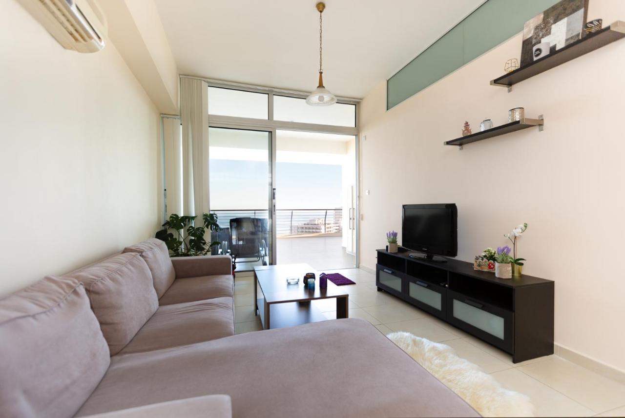 Promenade Seaview Heaven Apartment Larnaca Exterior photo