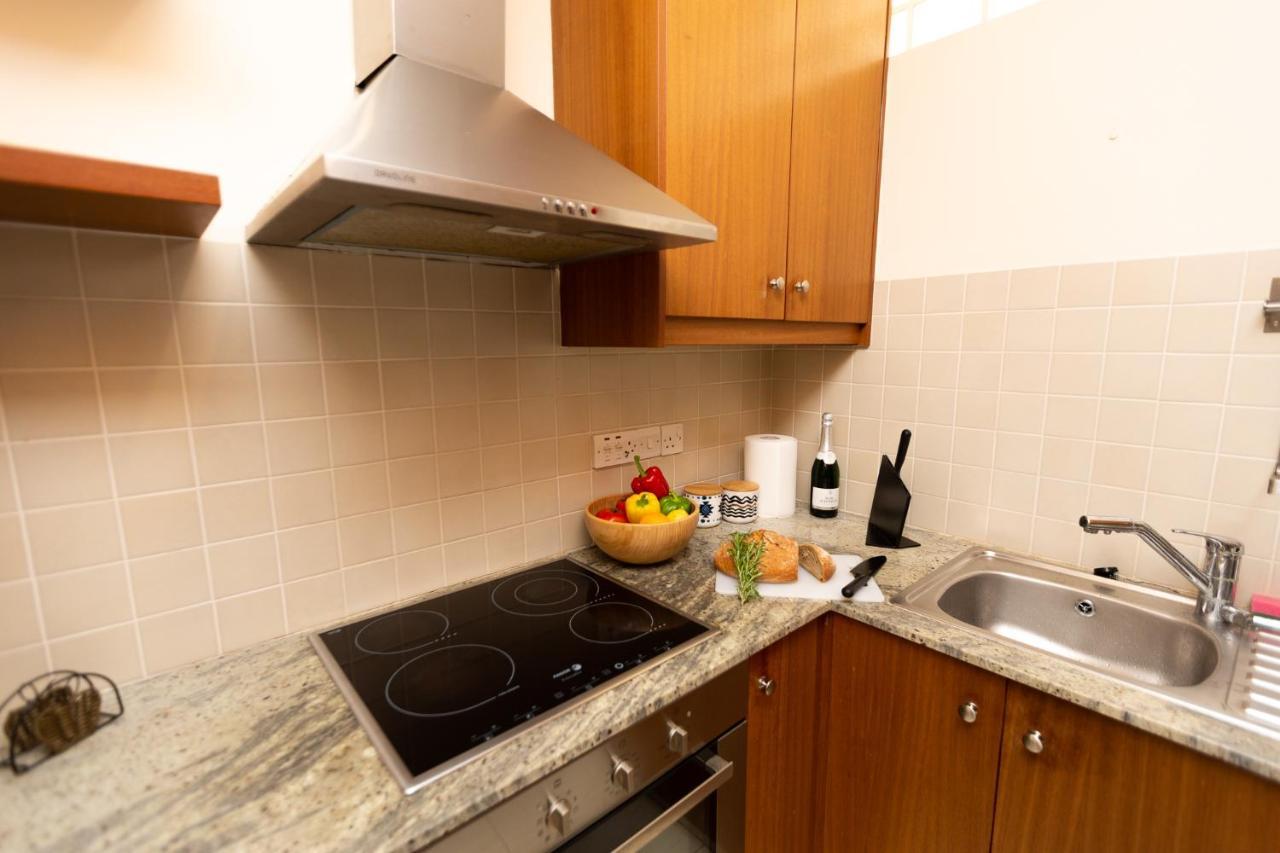 Promenade Seaview Heaven Apartment Larnaca Exterior photo